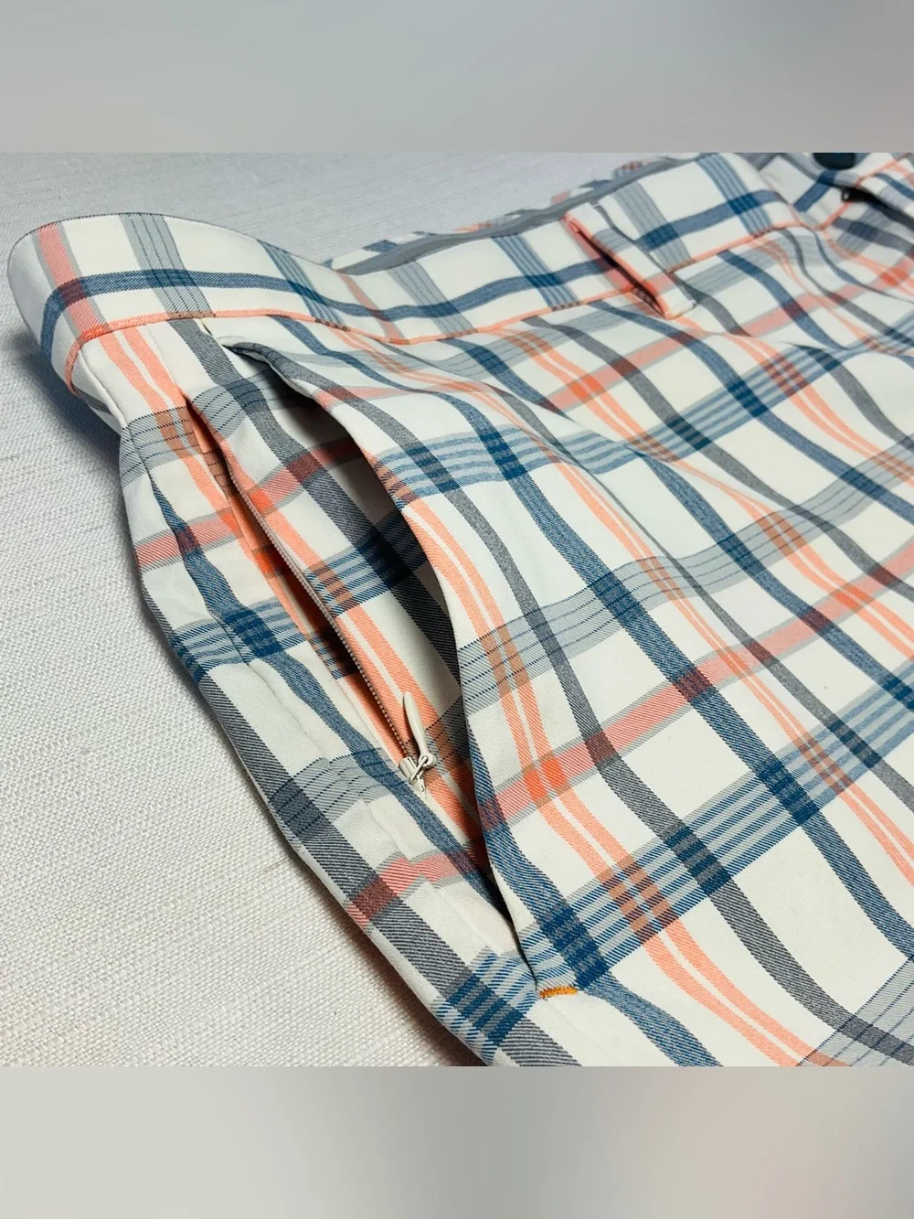 NWT TOMMY BAHAMA Men's Seaside Caddy Stretch UPF Ivory Plaid Flat Front Shorts